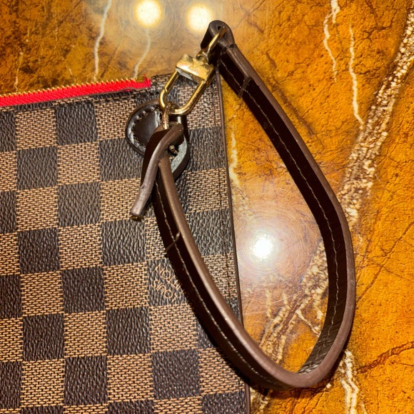 Louis Vuitton Brown Checkered Wristlet with Red Interior - Picture 5 of 10